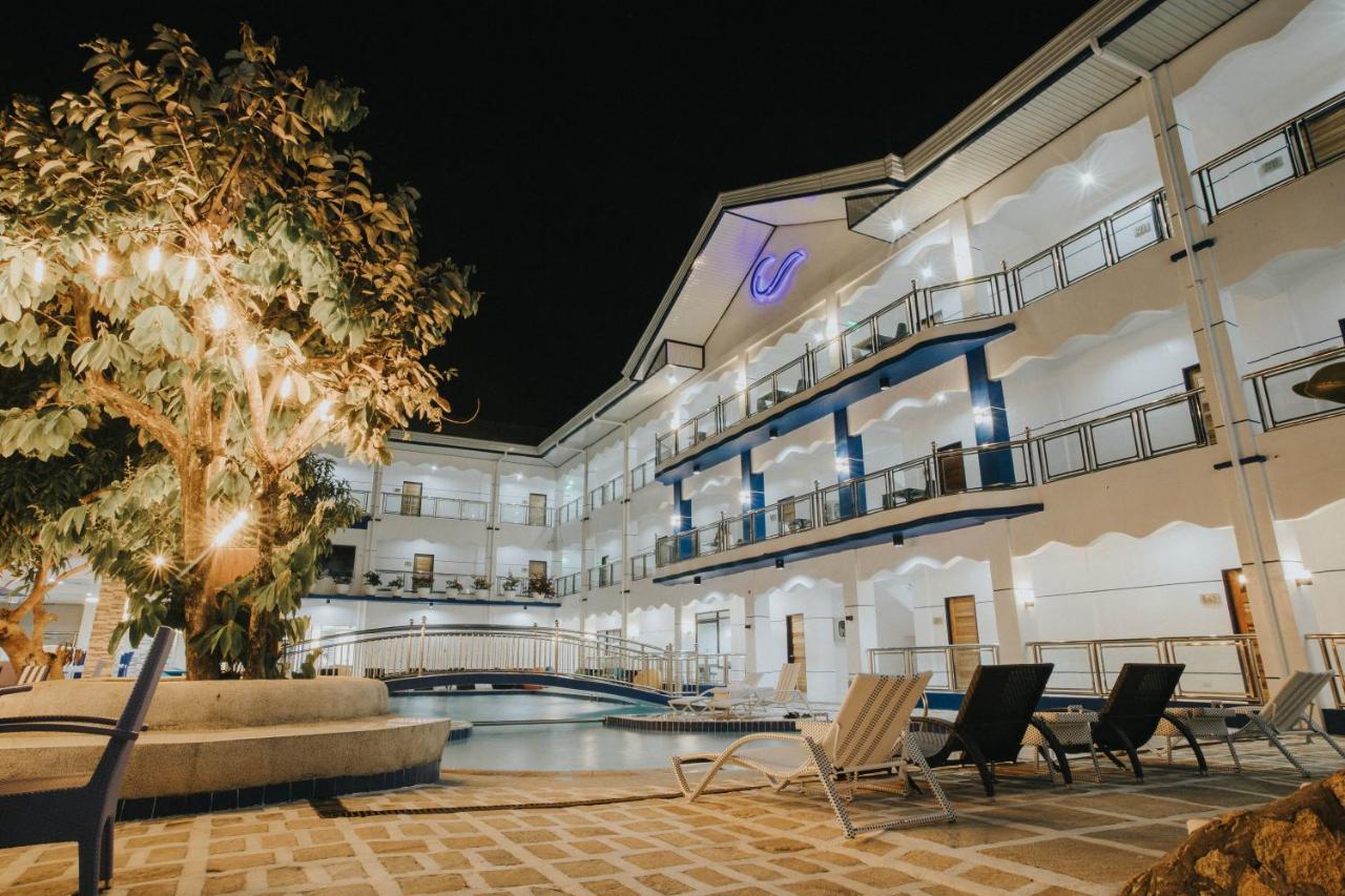 Santiago Cove Hotel And Restaurant Buitenkant foto